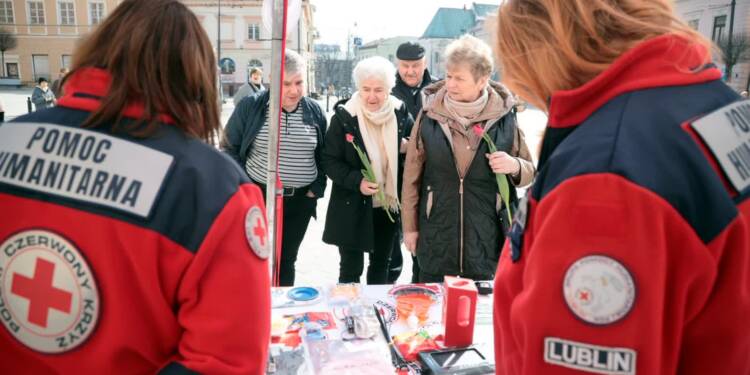 Dzień Kobiet z PCK na Placu Łokietka w Lublinie 1 EAttachments9378143edb59dd783825abf8f4bd55670587985 xl