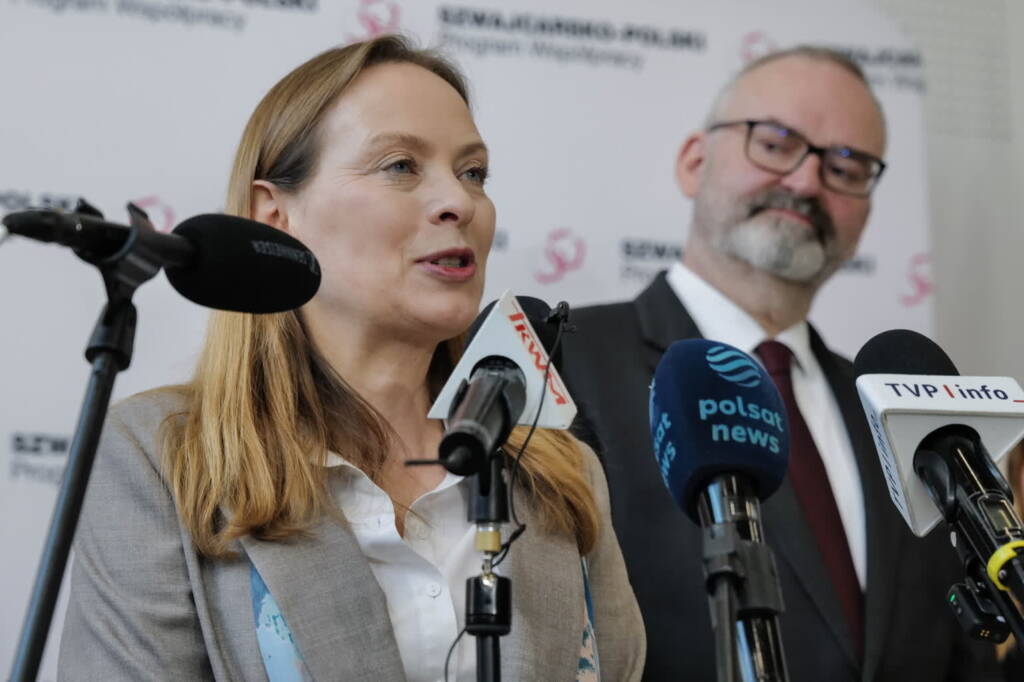 EAttachments9380213740da7daebbc14b5571eb8b42db1495f xl