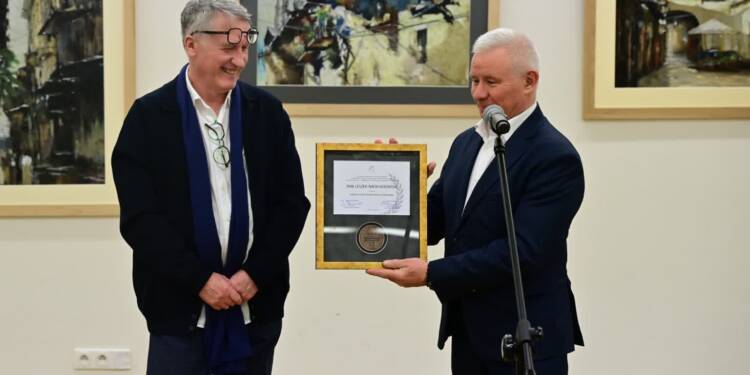 EAttachments9382063bf521f83e2830ae3772b5b4209b7f27c xl