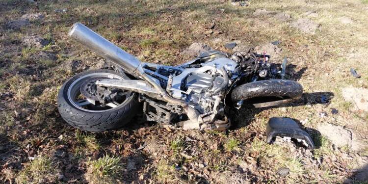 Tragedia na drodze wojewódzkiej. Motocyklista zginął w zderzeniu z autem 1 EAttachments9391904935cf5868a01838d8d90e5ee1a595607 xl