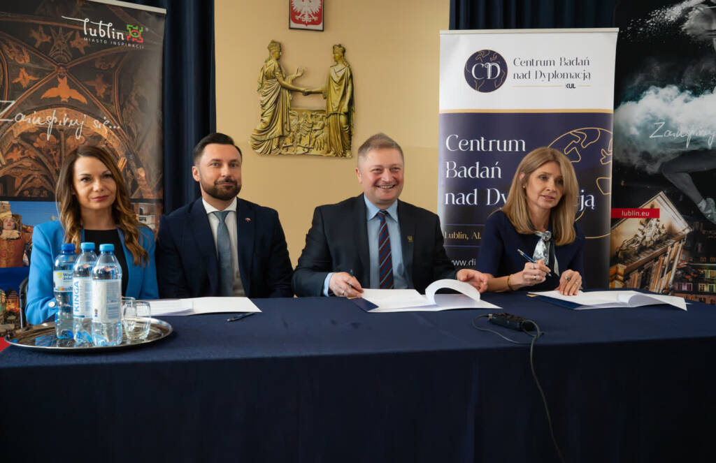 Klasa prawniczo-dyplomatyczna w III LO w Lublinie. Pierwsza taka w mieście 1 EAttachments939442202e2c99fe5044faf432fc624d230dc12 xl