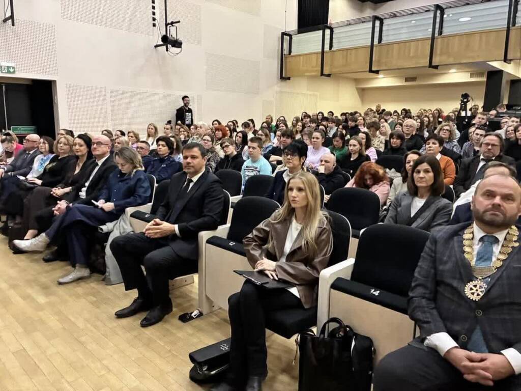 EAttachments9396215b0512231f04db0dfee3e5b5086317934 xl