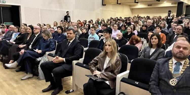 W świecie zmian. Rodzina a zdrowie młodych 1 EAttachments9396215b0512231f04db0dfee3e5b5086317934 xl