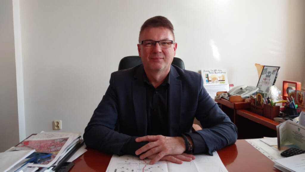 EAttachments93995470cad23ea6c81aa7ed2f53c0de5135fb0 xl