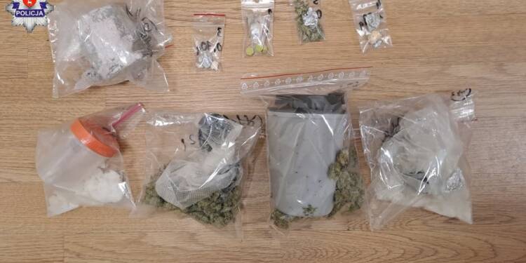 Kilkaset porcji narkotyków zabezpieczonych w Łukowie 1 EAttachments9402666113c770cbd7cc37210534cc1005b1cc5 xl