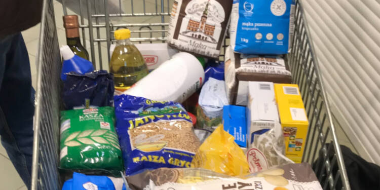 Tysiące sklepów, a celem wsparcie potrzebujących. Drugi dzień Wielkanocnej Zbiórki Żywności 1 EAttachments9404155b72740fb7c8a0ebaf3750965adb8596b xl