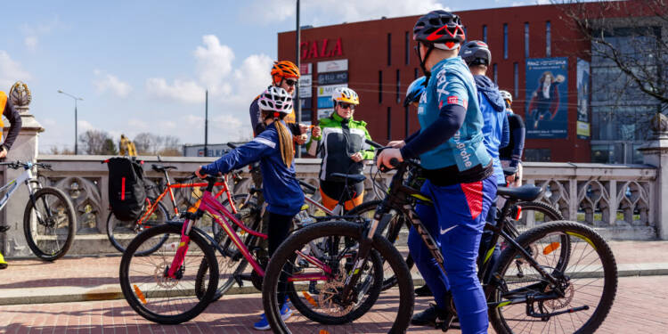 Coraz więcej rowerów w Lublinie. Jak uniknąć konfliktów z kierowcami? 1 EAttachments940776747080f1548c9d4903ac12bffe919da41 xl