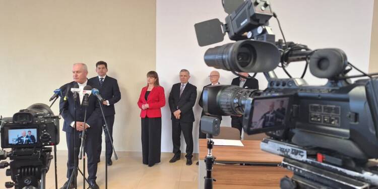 EAttachments9409370b3931ebcdc28f35daeb508d01399164e xl