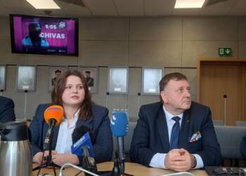 EAttachments941065590f157d9a2b9ed2ed6b9a460f9b0f2c4