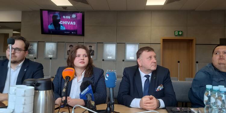 EAttachments941065590f157d9a2b9ed2ed6b9a460f9b0f2c4