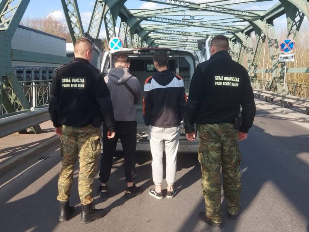 Stwarzali zagrożenie dla bezpieczeństwa państwa. Ukraińcy wydaleni z Polski 1 EAttachments9412844e8bc5bfe00b045c65680962f39e76186 xl