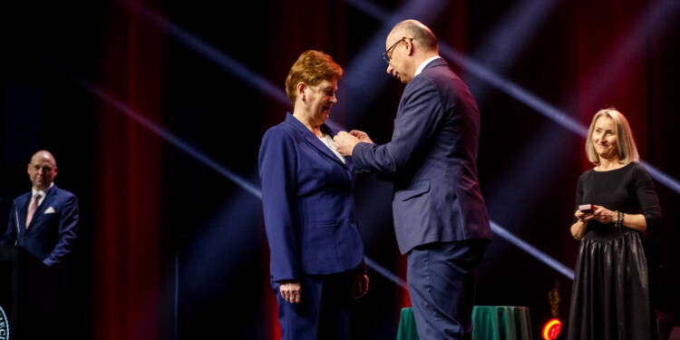 EAttachments94160098300100378cf72a5040520a667dc66bf xl