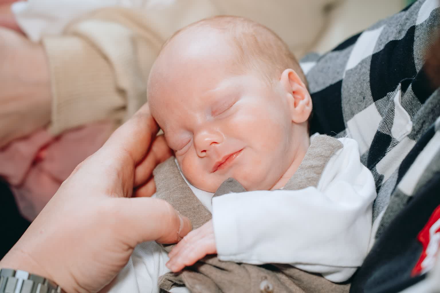 Potrójne szczęście, ale i obowiązek. Trojaczki z Lublina czują się dobrze 3 661273956_914512771338349_7743392401687370010_n.jpg