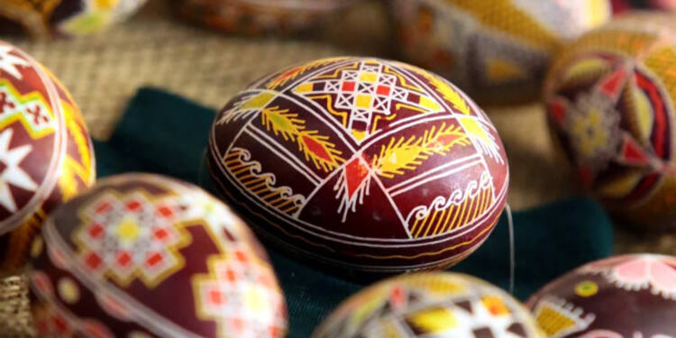 Miało zapewniać bogactwo i było elementem zabaw. Symbolika jajka wielkanocnego 1 EAttachments62106437e388b1f513d3ceec95872ac4e60b570 xl