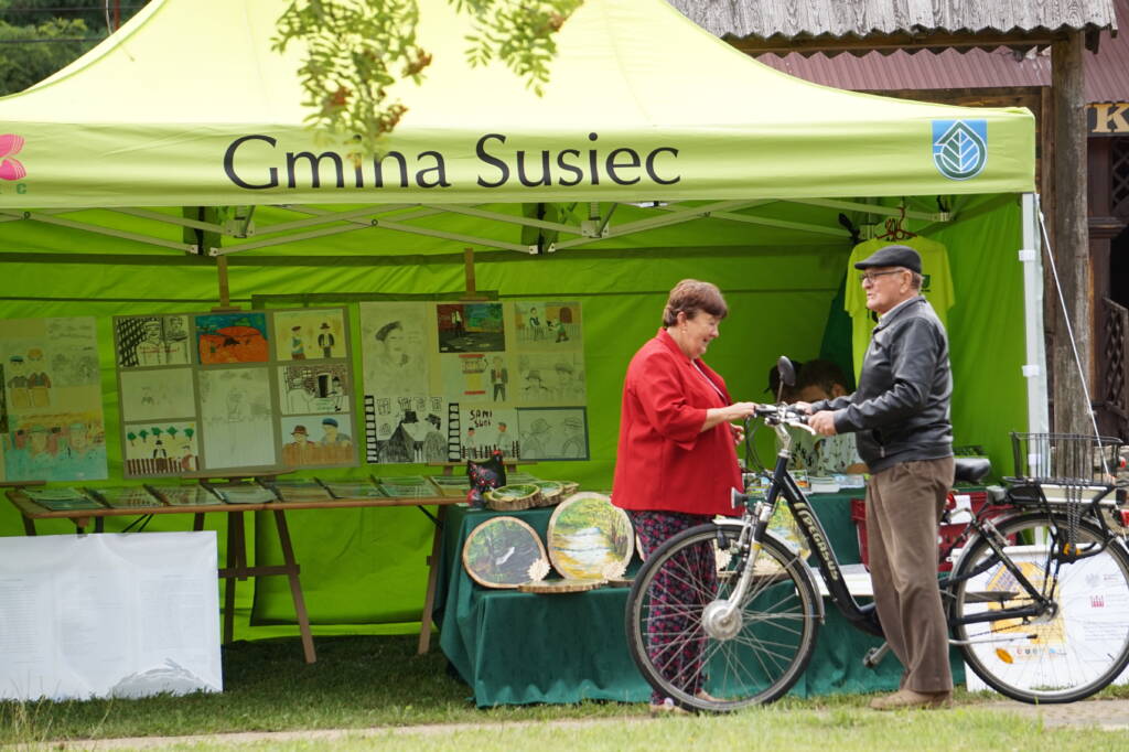 EAttachments64493566ba3441e70fc6661f95df0b4548192e1