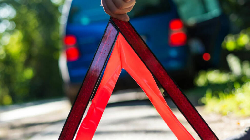 Awaria na drodze ekspresowej. Co zrobić? 1 EAttachments9429927614fb3e6c5ef3e764a6f0e9c034d7270 xl