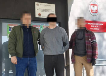 Włamali się do jubilera. Ukradli biżuterię wartą ponad milion złotych 2 EAttachments9438380eb331581bdcdcf85db7cc328b57c3498 xl