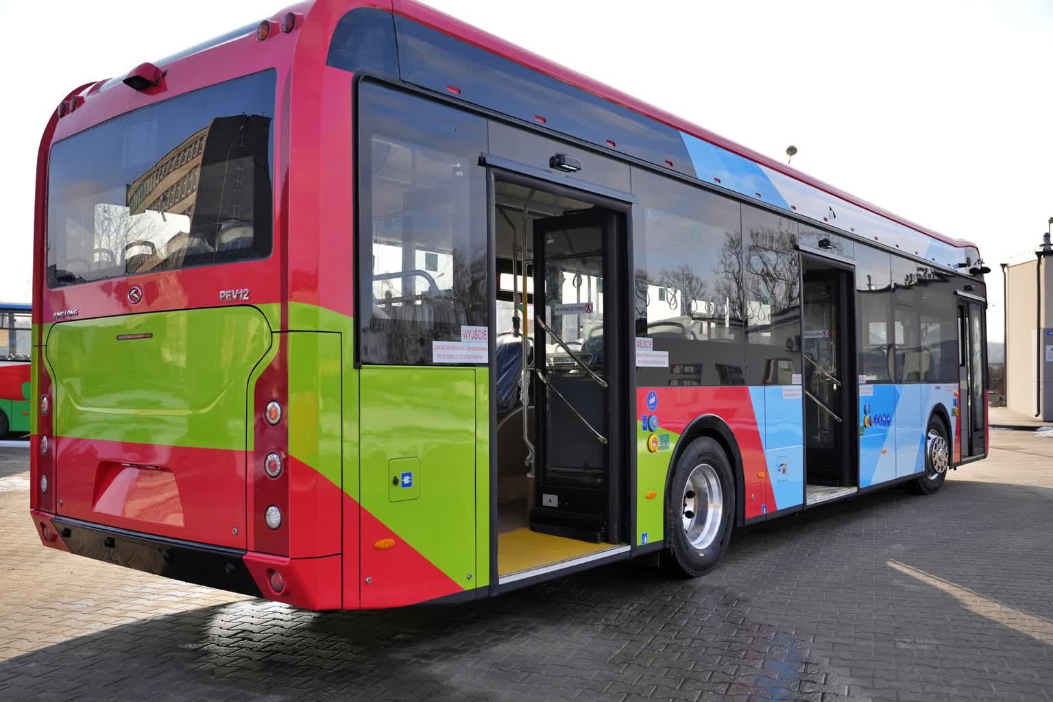 Elektryczne autobusy wyjeżdżają na ulice Puław. To początek większych zmian 3 0x0 (1).jpg