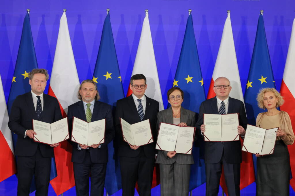 Ślubowanie sędziów Trybunału Konstytucyjnego. Marszałek Sejmu: procedurę uważam za zakończoną 1 EAttachments9441697050182808dc8e8e7e5c40b578dcbbd8b xl