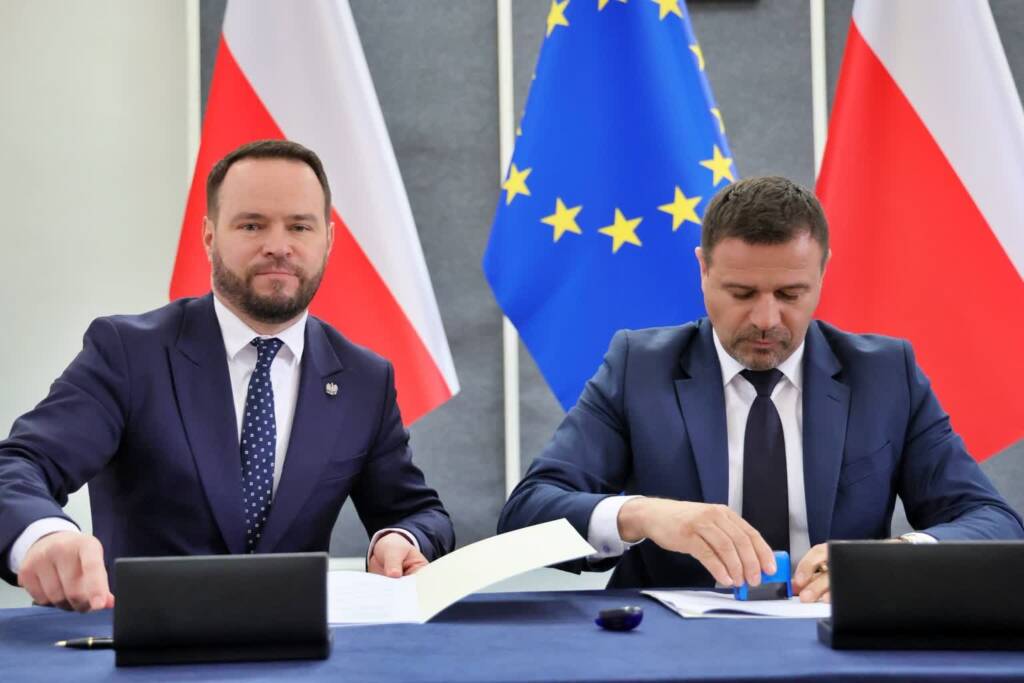 EAttachments94420316d0878378c52eca12bb35d3b92d1d40e xl