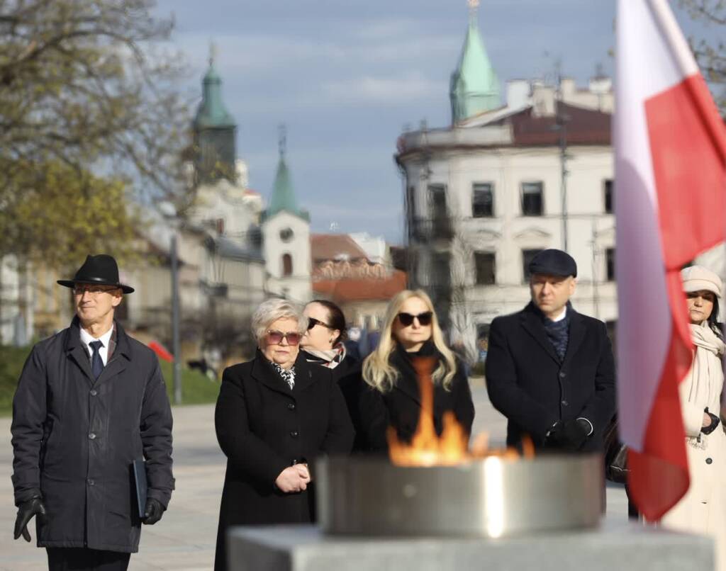 EAttachments9444638ea089d0261e06b7989cfa2bf32e03eda xl