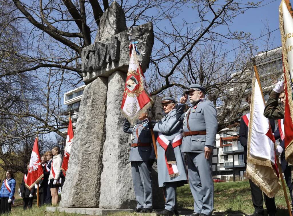 EAttachments9449750f116c33769a889f2e5c7cedd2595c345 xl