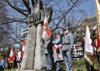 EAttachments9449750f116c33769a889f2e5c7cedd2595c345 xl