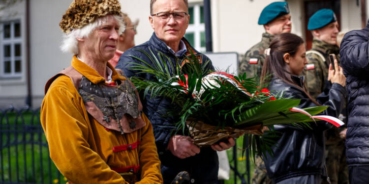 EAttachments945130728369bfc963e0c17ecfc766cc2d66a48 xl 1