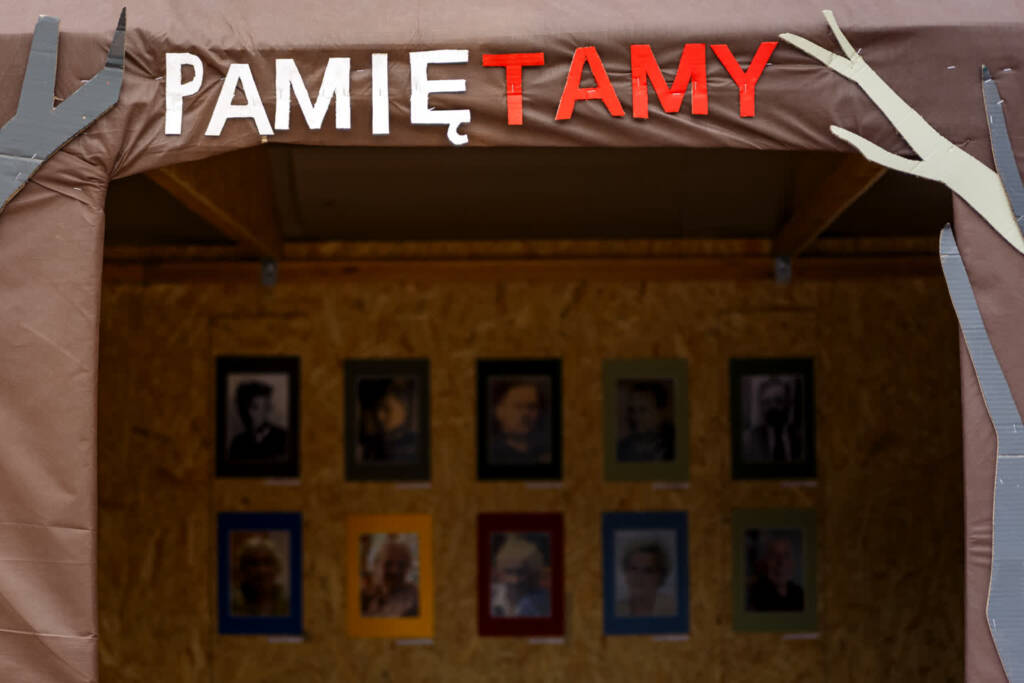 Instalacja uczciła ofiary zbrodni katyńskiej 1 EAttachments94539173b6dc7330e299a1d257eff39de5fcc02 xl