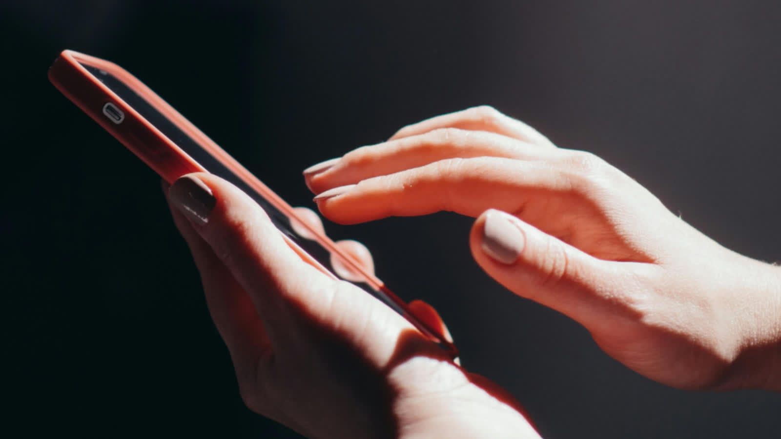 Oszukani na BLIK-a. Na sprzedaży stracili grube pieniądze