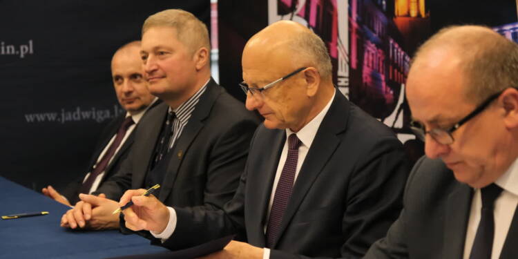 EAttachments94640773610e4b9007cbfa5ea45d904f1161f17 xl