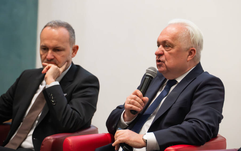 EAttachments946412357298f0b69f3d3fe35c77ee0e1b4585a xl