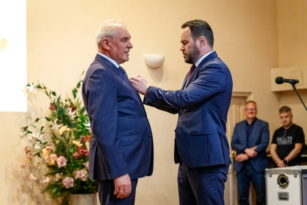 EAttachments94659422a1d915f478cf4db792b267e7af5be3b xl