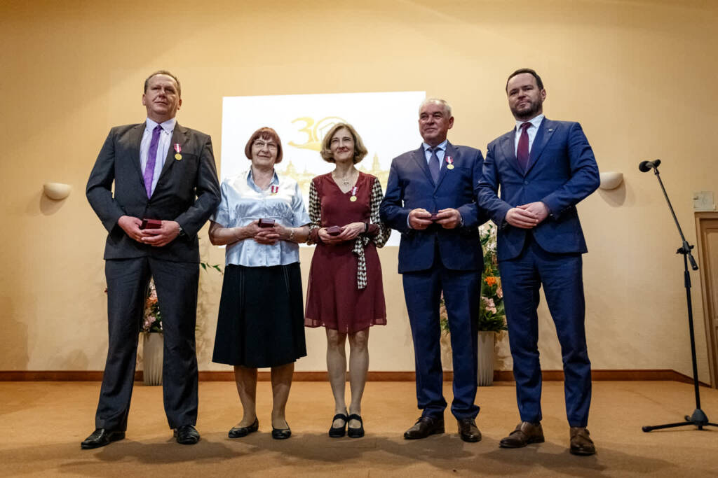 EAttachments946594252fe5f859b1efe6cb4abaeb3c960d37e xl 1