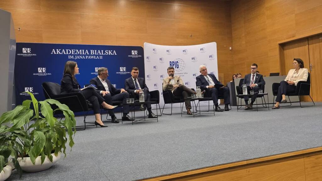 EAttachments9466404cc97c7dd71be42cebc5360e29bf98596 xl