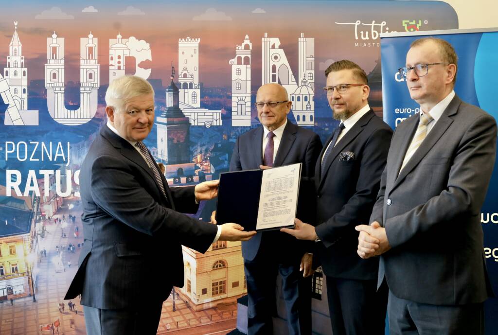 EAttachments9469749eb3a9a1c90165a80958ef4c730b26119