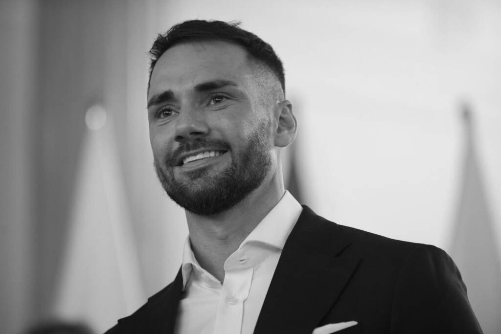 EAttachments9470884ef279a1448b153fabd993b6e85035853 xl