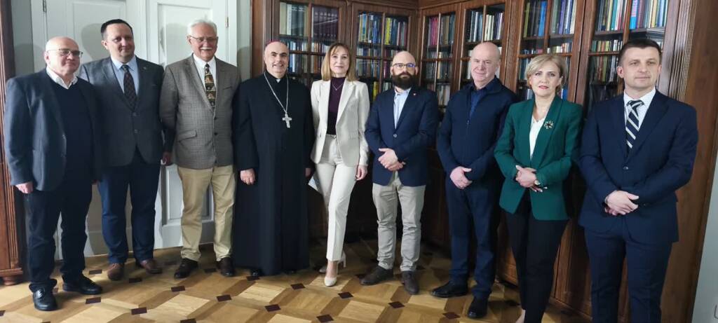 EAttachments94787334c7e8c42776a605b1cebb211e09b72bd xl