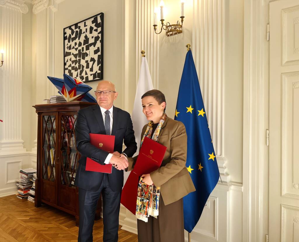 EAttachments9481911a50c326609d8ba2ac6d9535c21639cc3