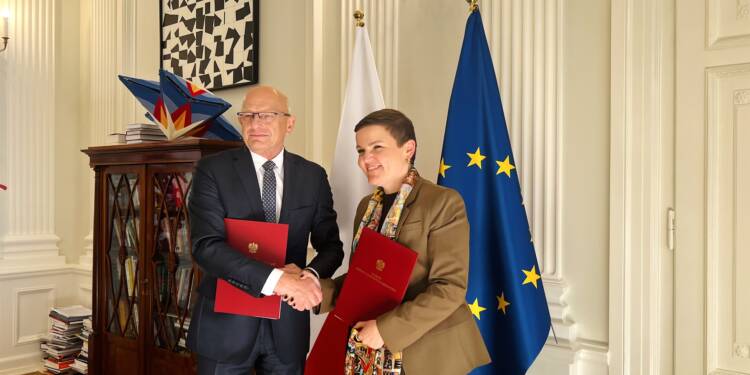 EAttachments9481911a50c326609d8ba2ac6d9535c21639cc3