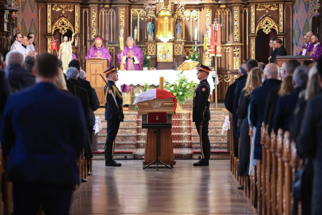 EAttachments9483092e2359f4501b2864696668490b695292a xl