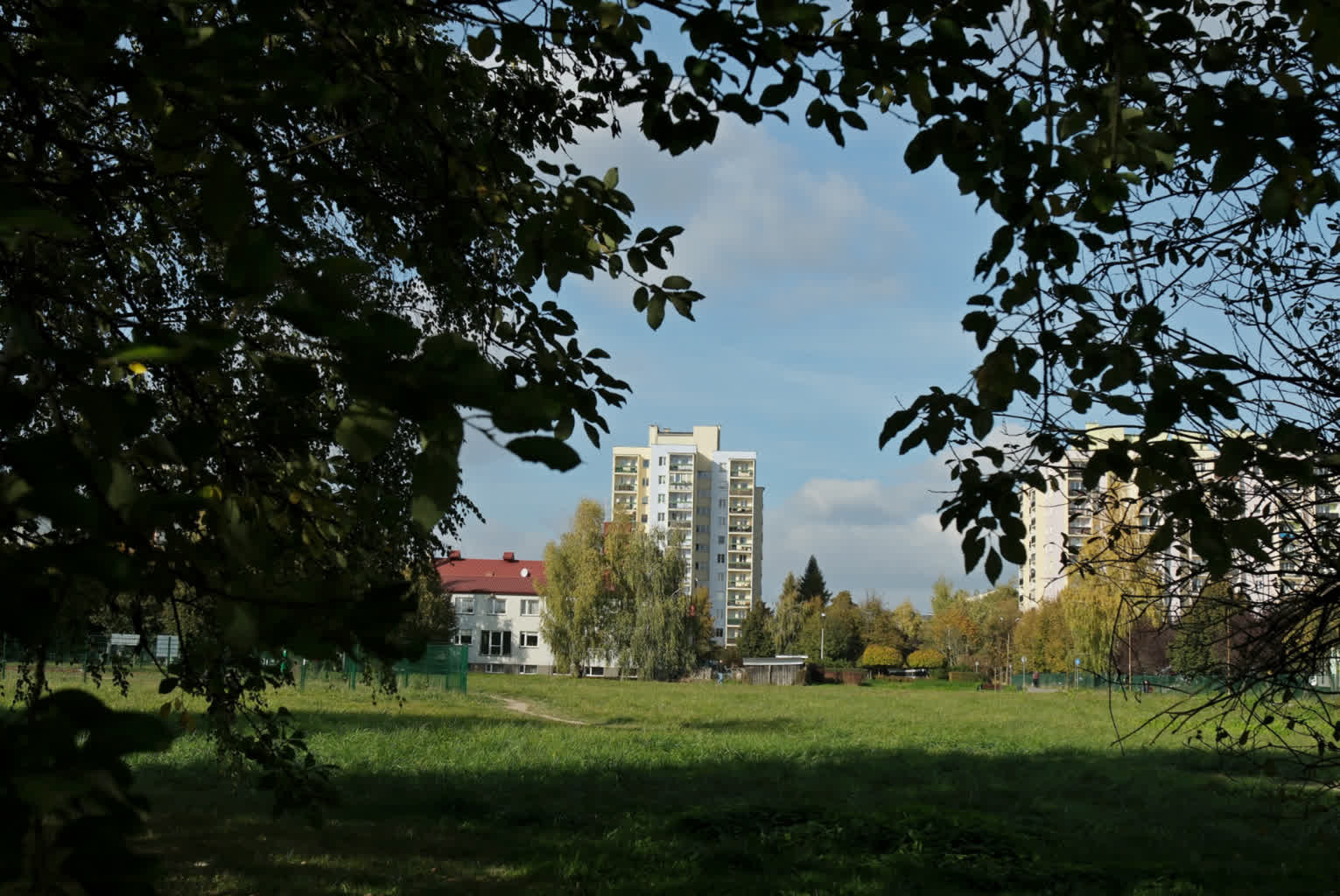 Nowe chodniki i ścieżka rowerowa. Kolejne inwestycje w Parku Centralnym 3 Park Centralny na Felinie_fot. Miasto Lublin (3).JPG