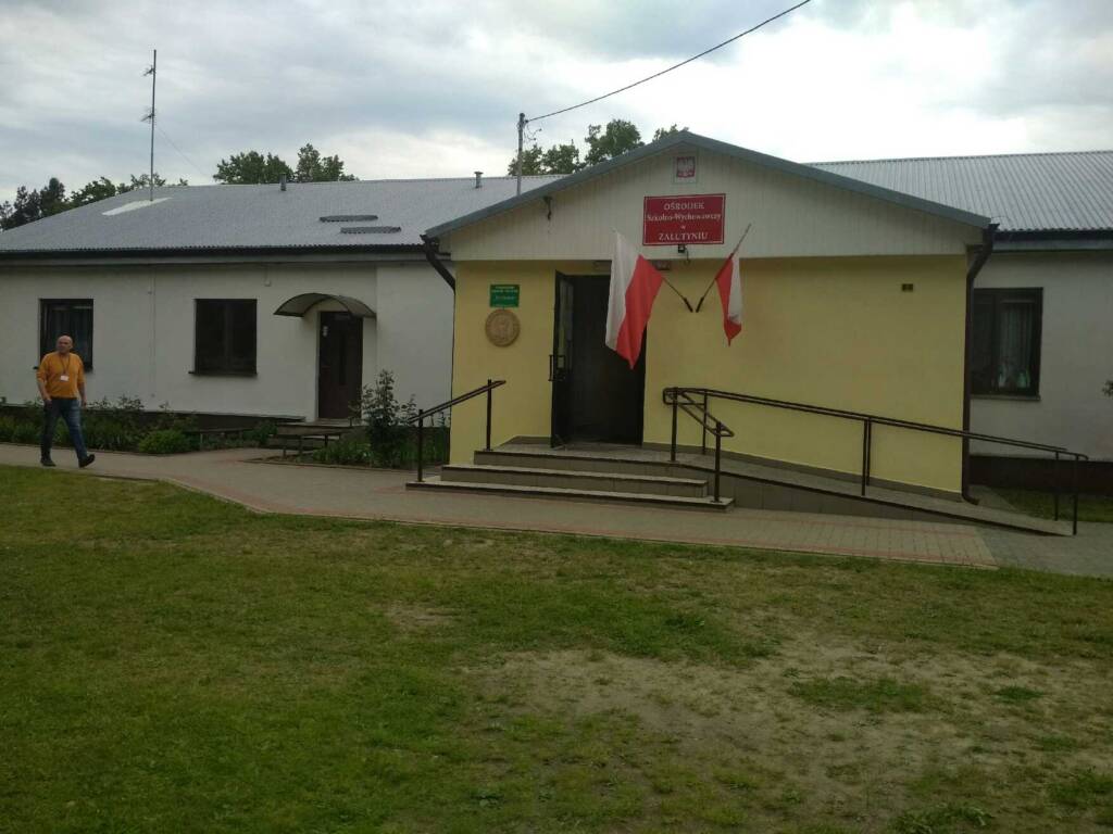 Pomagają dzieciom, sami potrzebują wsparcia. Ośrodek potrzebuje rozbudowy 1 EAttachments6346735242fb85d084399208e2afda89f5475ef