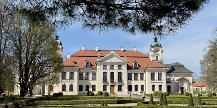 Gry i zabawy z dawnych lat, czyli Kozłówka specjalnie dla dzieci 1 EAttachments9462296715fbc956738a4ea8d33ebef78341d47 1