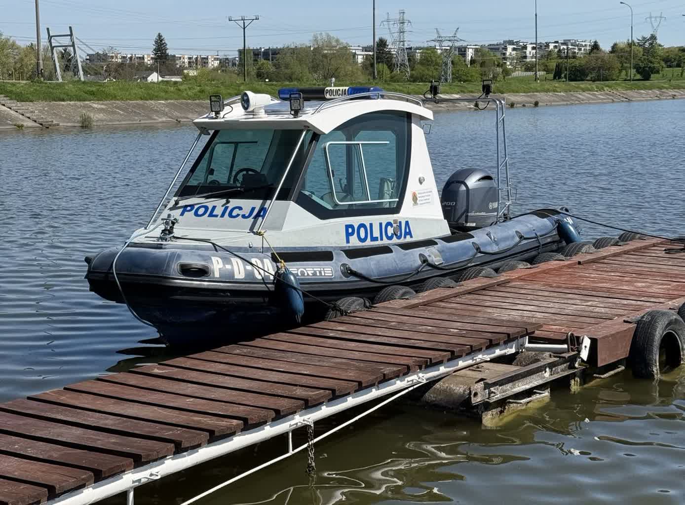 Zalew Zemborzycki: policjanci ruszyli na ratunek