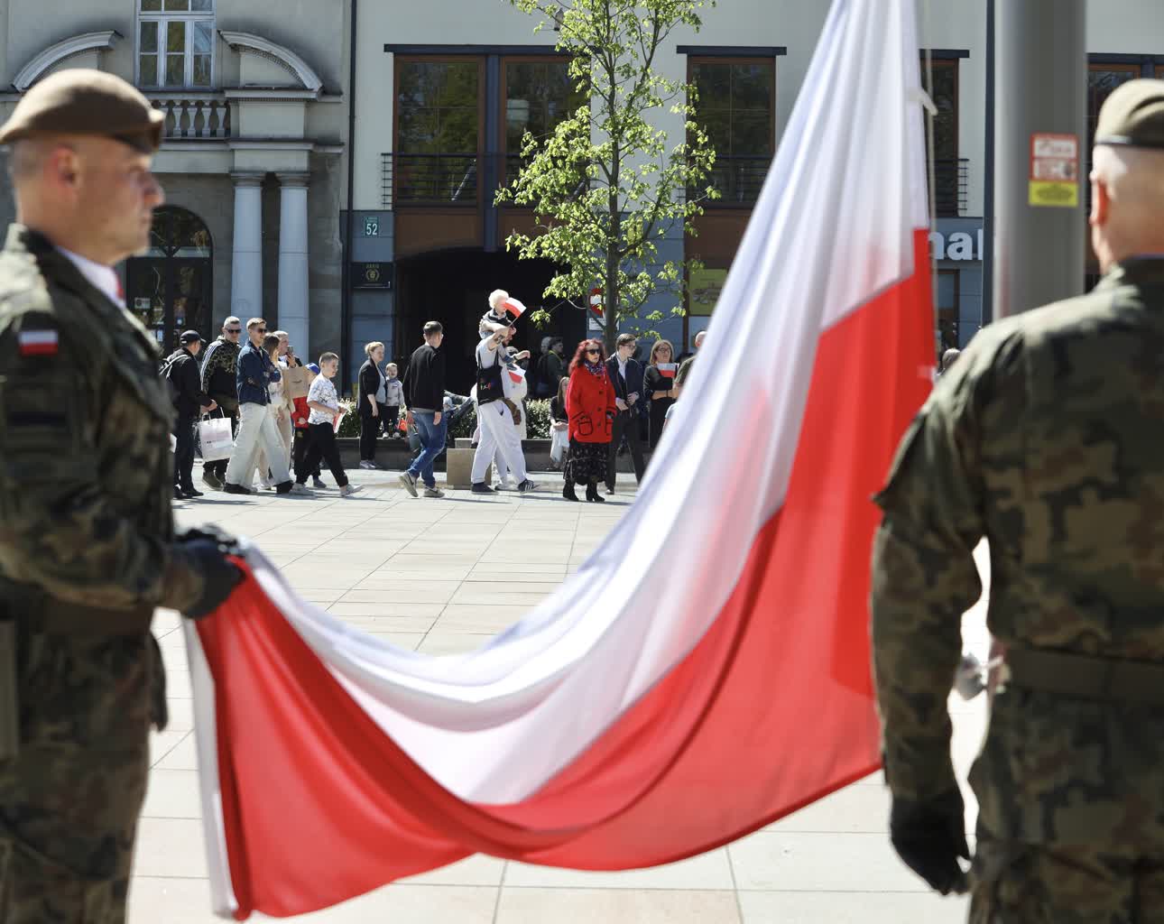 Dzień Flagi Rzeczypospolitej Polskiej. Uroczystości na Placu Litewskim