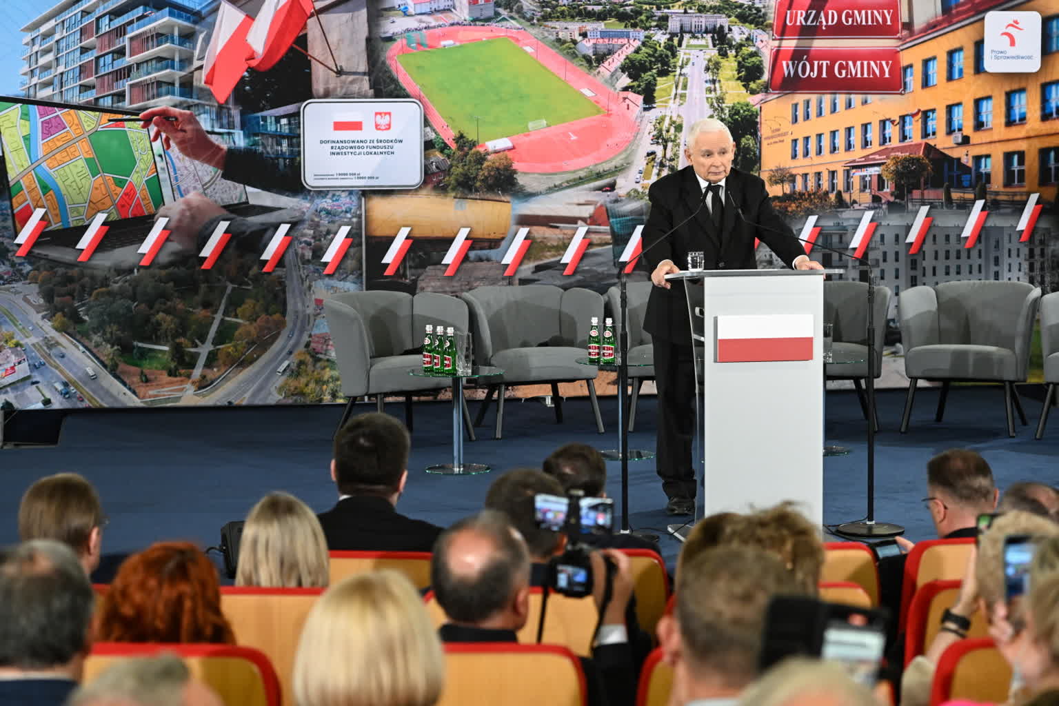 Konwencja PiS w Chełmie. Jarosław Kaczyński: Polska jest jedna 2 mid-26509125.jpg