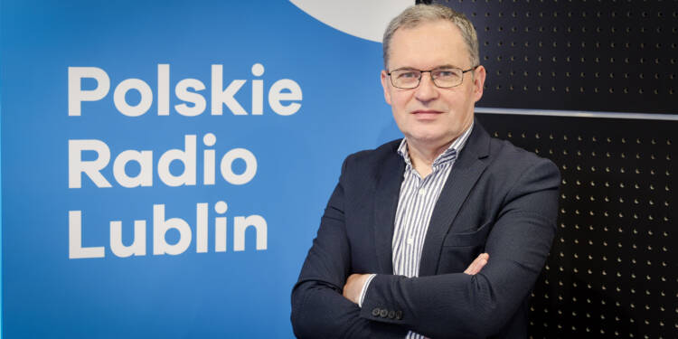 Linie lotnicze będą ścinać siatki połączeń. Prof. Mariusz Kicia o skutkach drogiego paliwa 1 EAttachments9513781fd89e646d5abcd4add6f61954c67c0a2