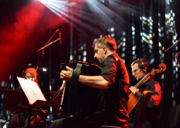 Festiwal KODY: Flow Unit / Hashtag Ensemble 6 EAttachments954518850dd6ca6c055c89ad463423ca8f1357e xl