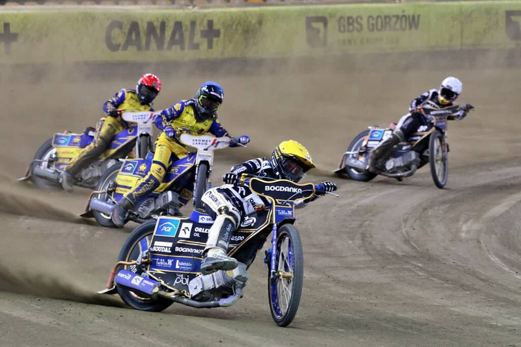 Bartosz Zmarzlik na podium w Manchesterze 1 EAttachments9536952389fe4c79cb437906654dedec610afc2 xl